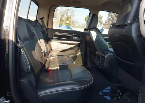 2022 Ram 2500 Laramie 4X4 6'4 Box z USA, uszkodzony, nr VIN 3C6UR5FL8NG138286